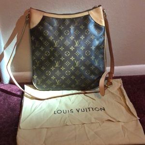 Authentic Louis Vuitton crossbody purse